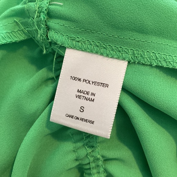New York & Company Green Long Sleeve Cinched Waist Blouse- Size Small - Picture 5 of 5